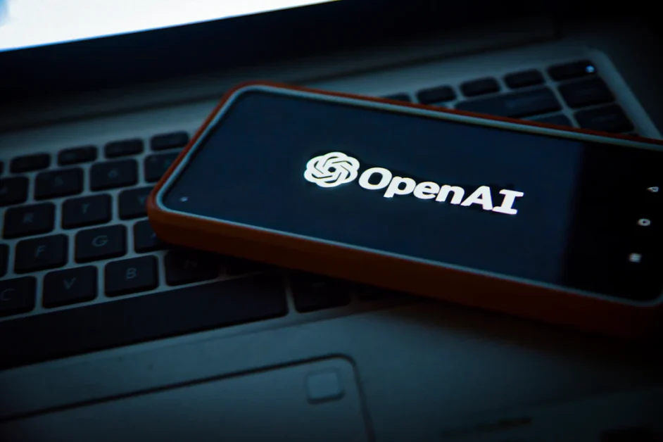 ChatGPT: por que contratados humanos leem suas conversas e o que fazer